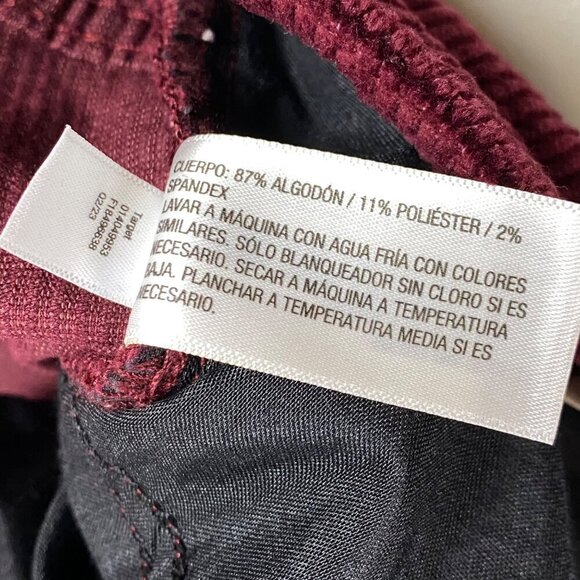 Universal Thread Corduroy High Rise Bootcut Pants Womens Size 24 Berry Red NEW - Picture 13 of 15